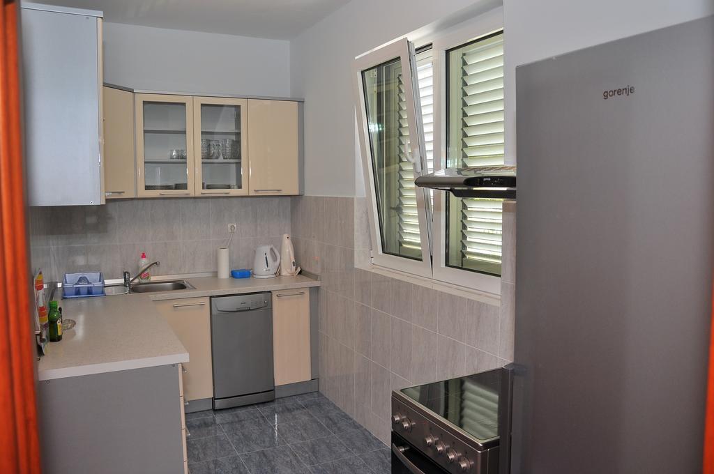 Apartment Bayer Херцег-Нови Экстерьер фото