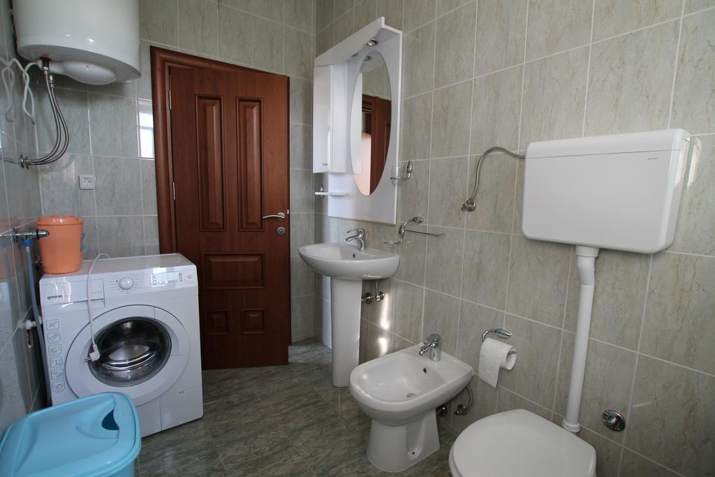 Apartment Bayer Херцег-Нови Экстерьер фото